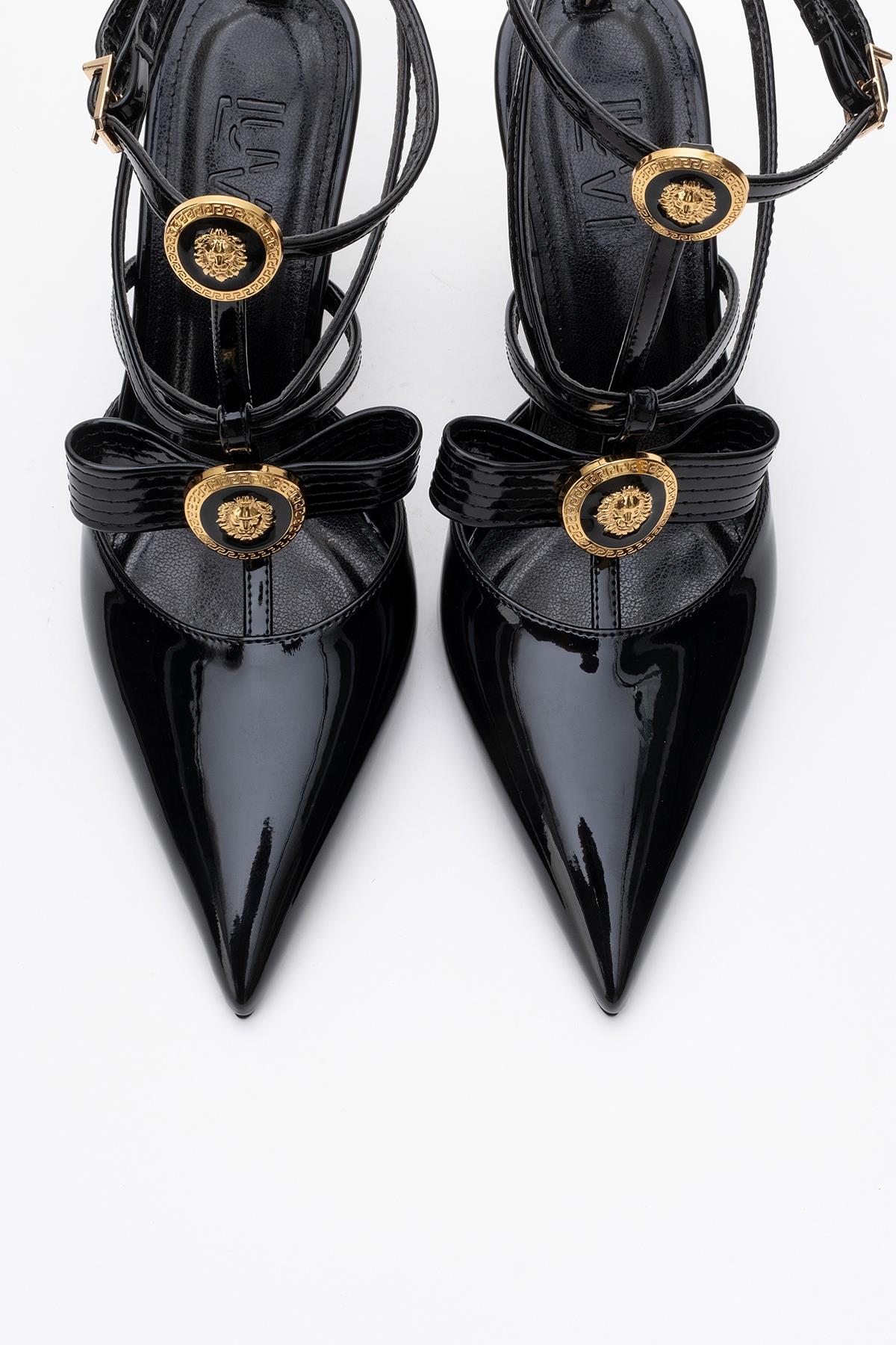 Peal - Black Patent Heeled Shoe – detail view showing leather, black, SimmiUnique