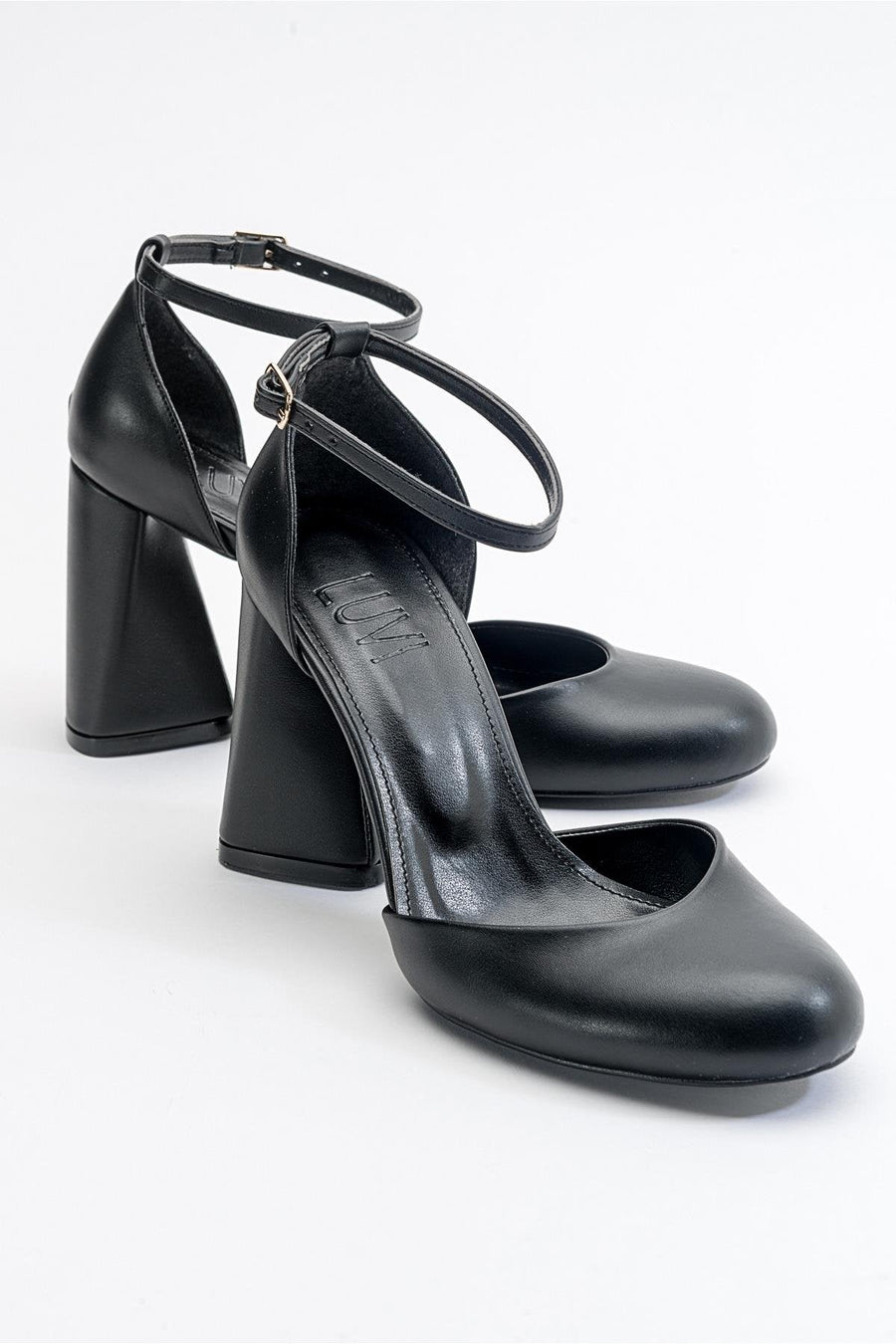 Oslo - Black Heeled Shoe