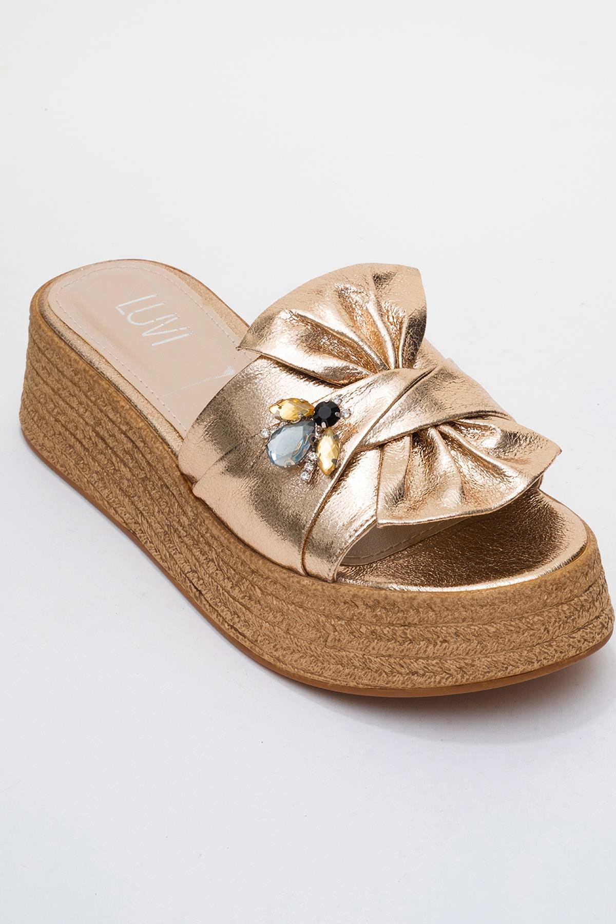 Shara Gold Bow & Bee Buckle Platform Sandal – detail view showing bow, leather, gold, SimmiUnique