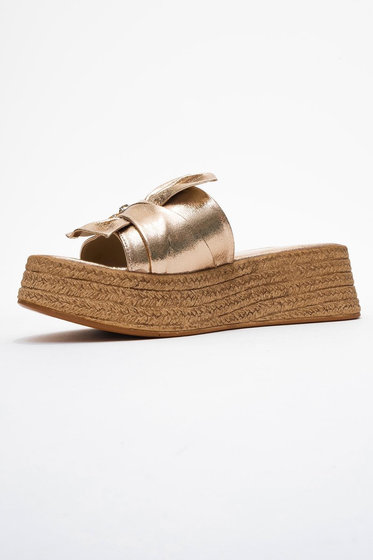 Shara Gold Bow & Bee Buckle Platform Sandal – heel view showing bow, leather, gold, SimmiUnique