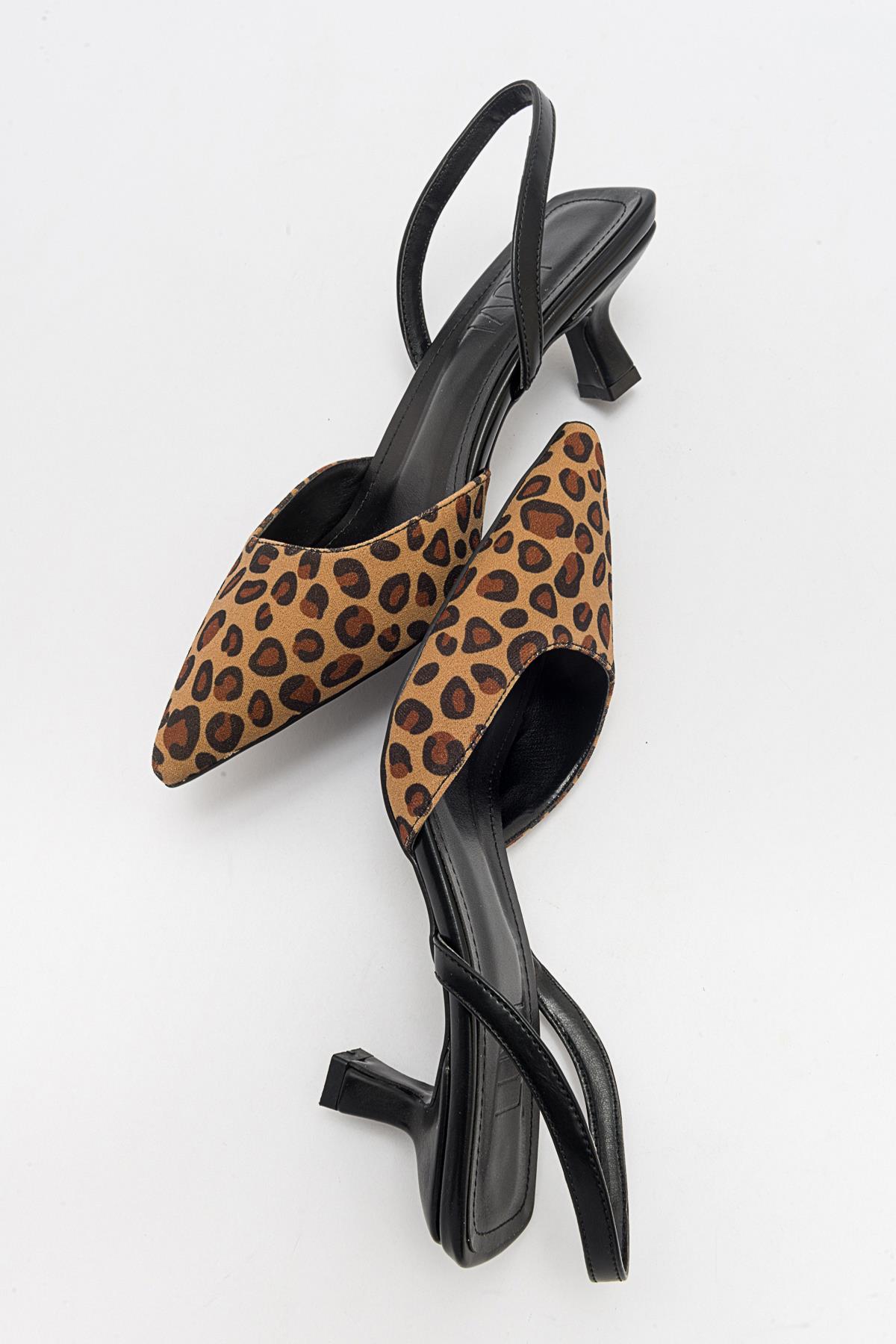 Over - Black/Yellow Patterned Pointed Toe Low Heel Shoe – detail view showing leather, black, SimmiUnique