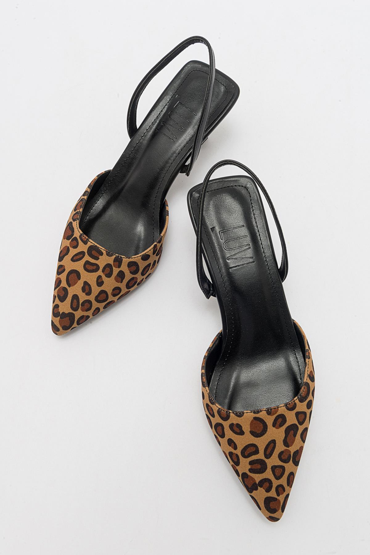 Over - Black/Yellow Patterned Pointed Toe Low Heel Shoe – heel view showing leather, black, SimmiUnique