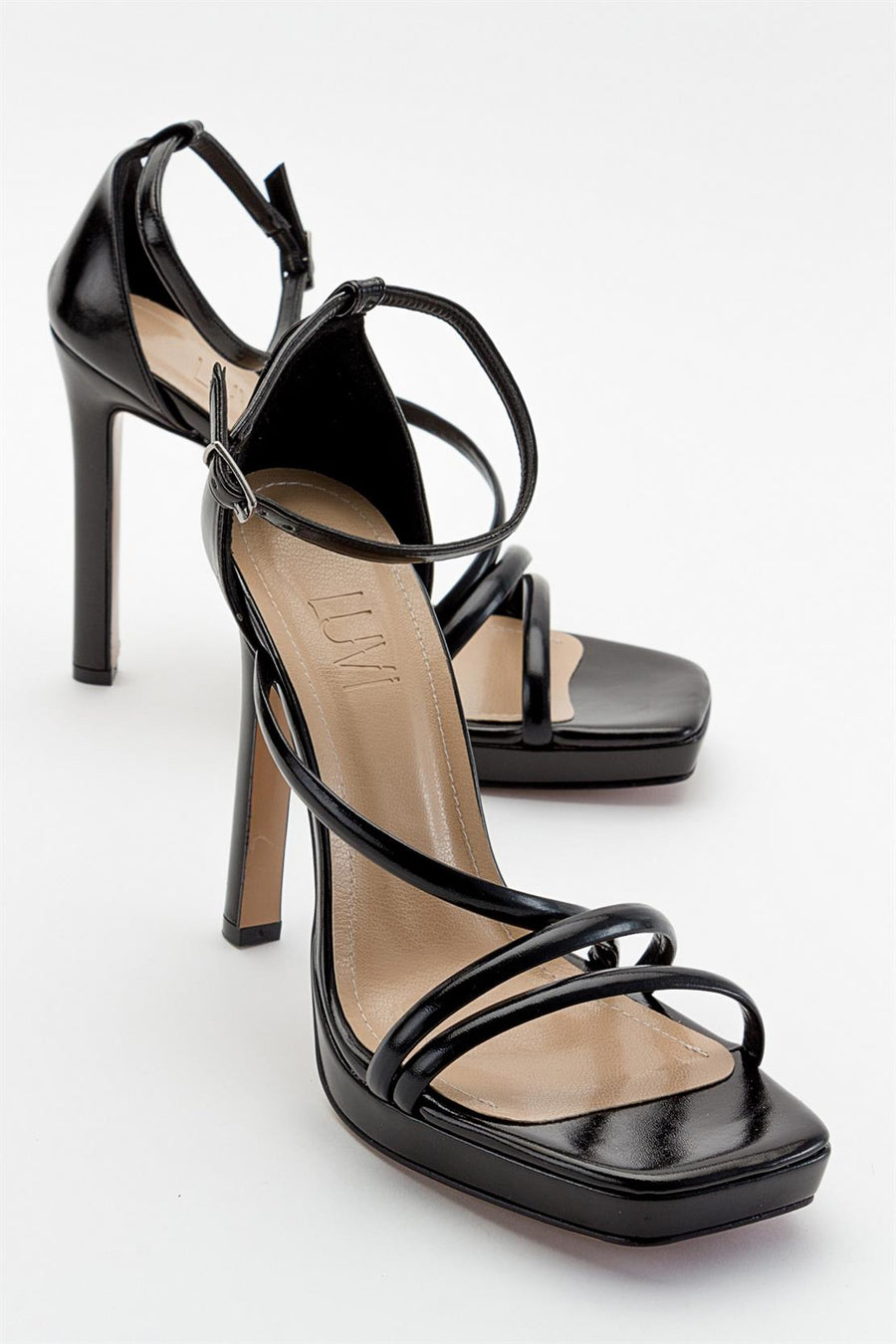 Shelp - Black Heeled Shoe