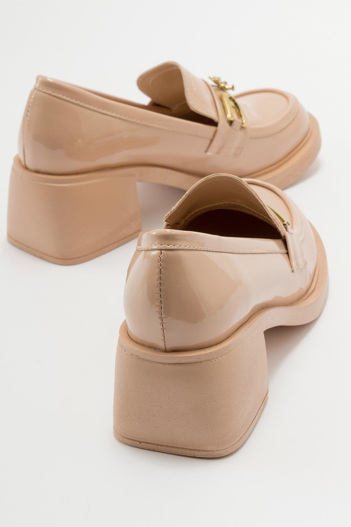 Omera - Beige Patent Shoe – heel view showing leather, SimmiUnique