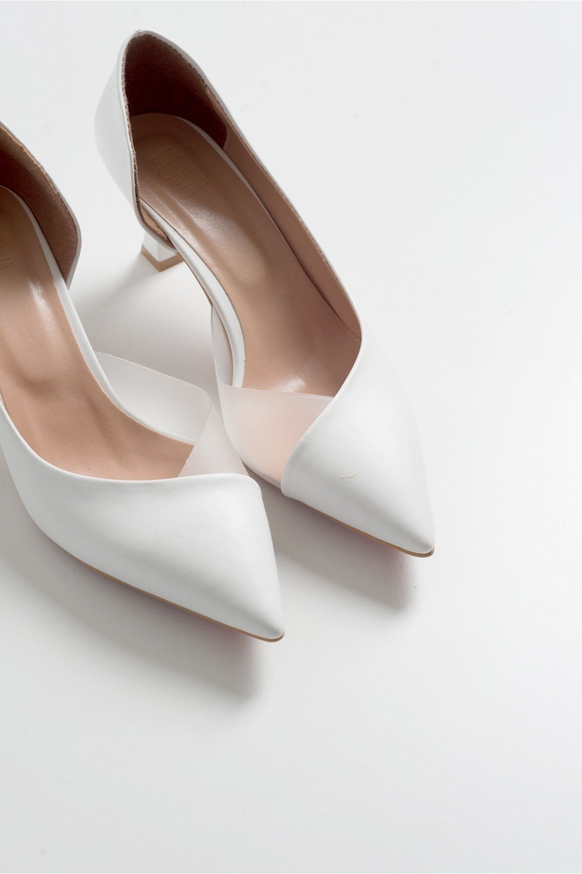 Vera White Pointed Toe Pump – detail view showing leather, white, SimmiUnique