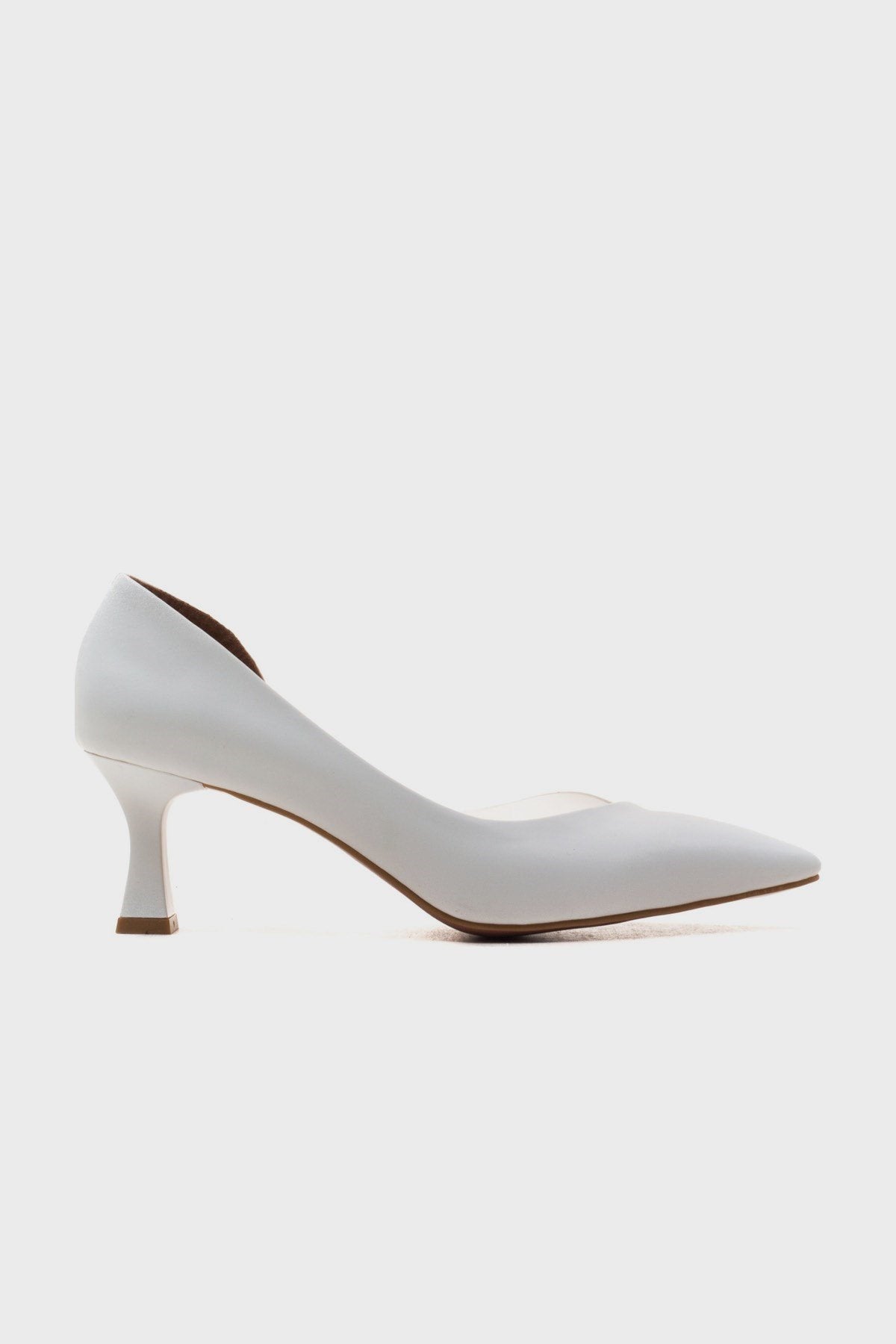 Vera White Pointed Toe Pump – top view showing leather, white, SimmiUnique