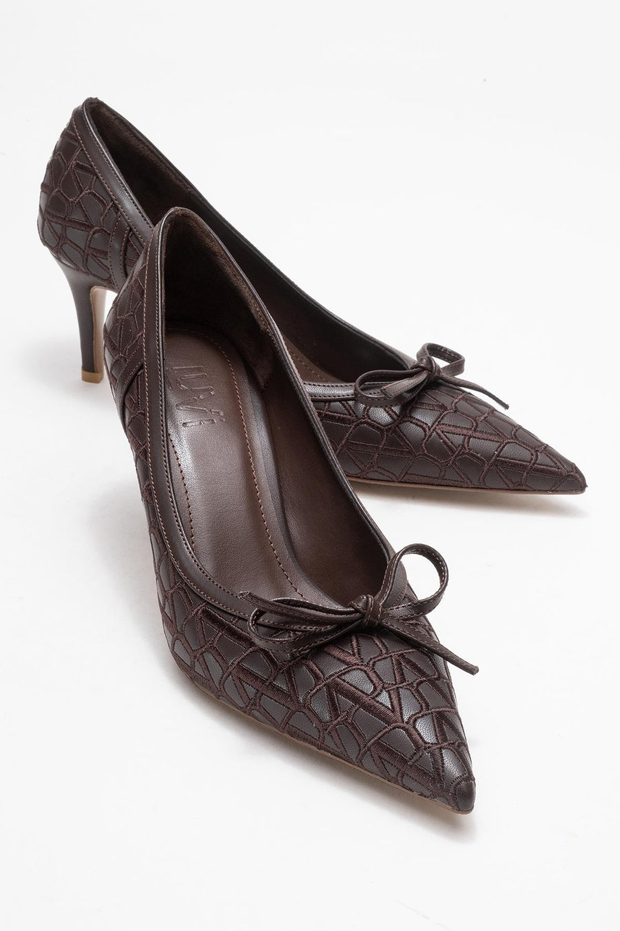 Camden - Brown Patterned Bow Pump