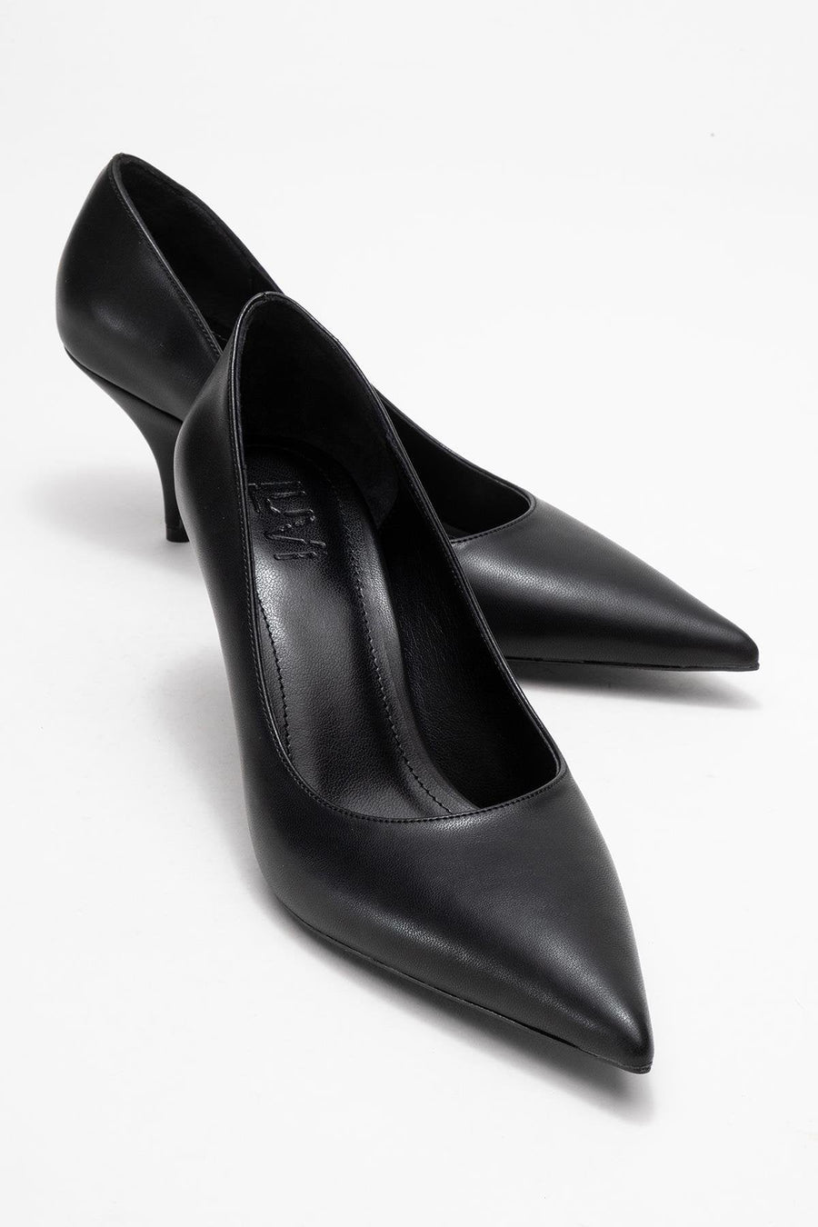 Marcus - Black Heeled Pump