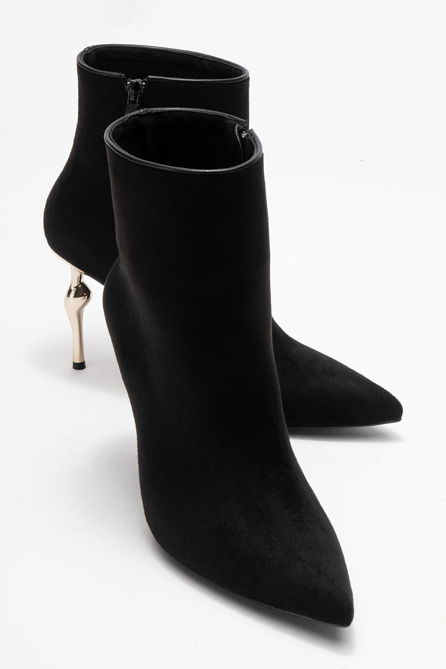 Crista - Black Pointed Toe Heeled Boot