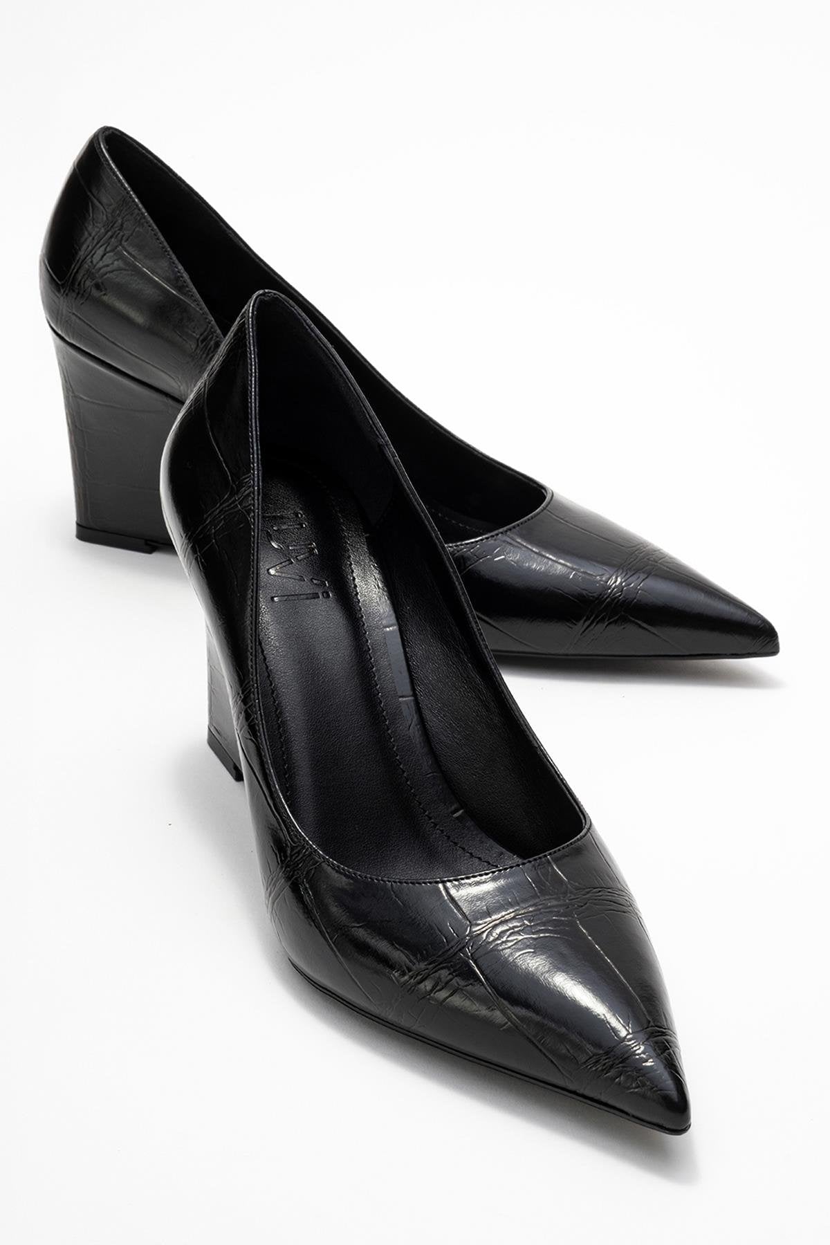 Puera - Black Printed Pointed Toe Wedge Heel Pump – front three-quarter view showing leather, black, SimmiUnique