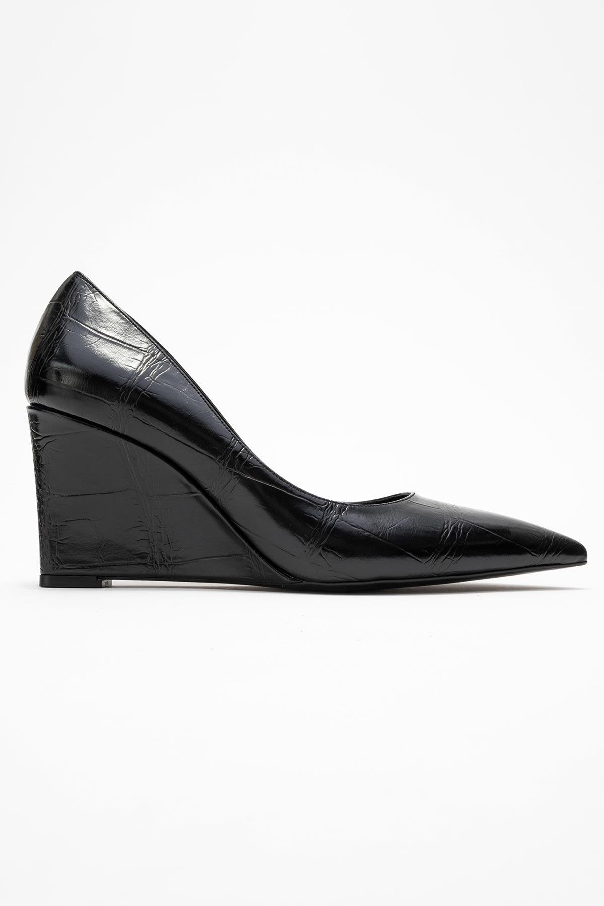 Puera - Black Printed Pointed Toe Wedge Heel Pump – top view showing leather, black, SimmiUnique