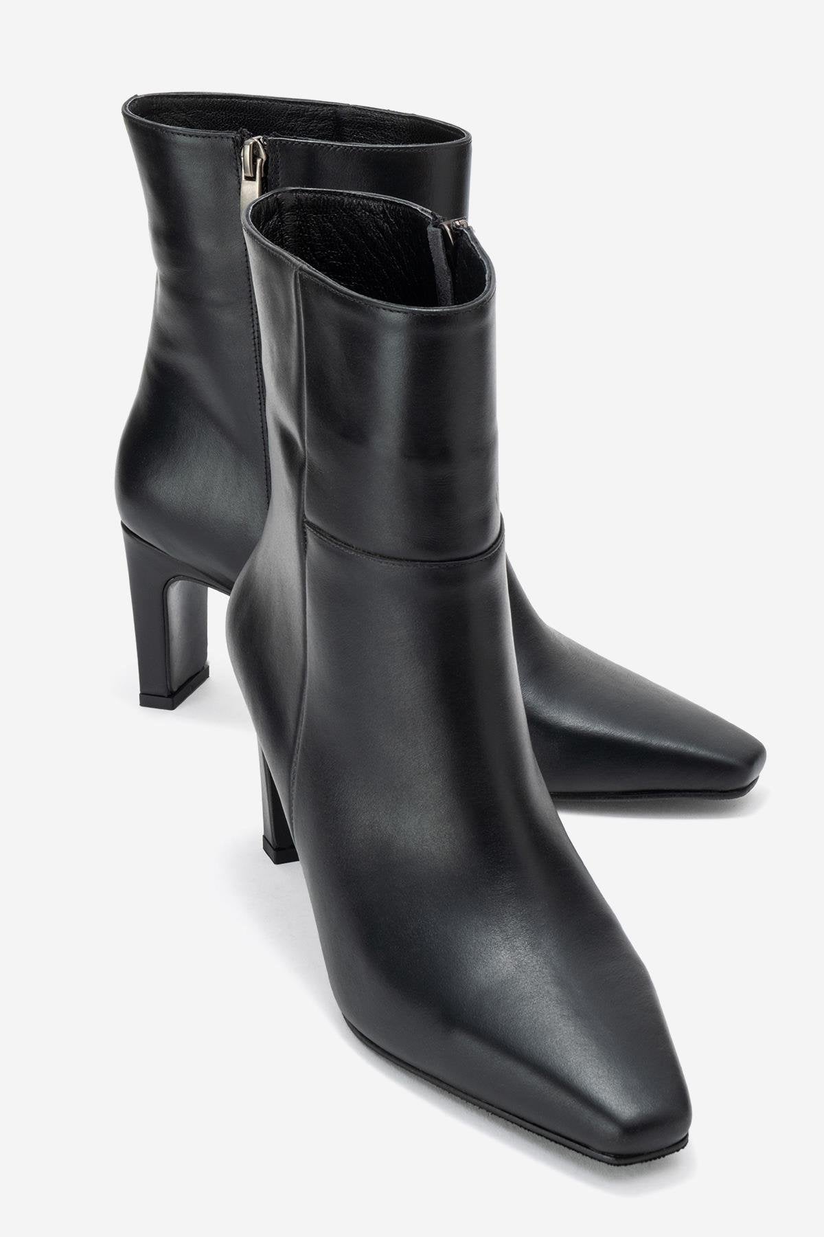 Kyoto - Black Genuine Leather Block Heel Boot – front three-quarter view showing leather, black, SimmiUnique