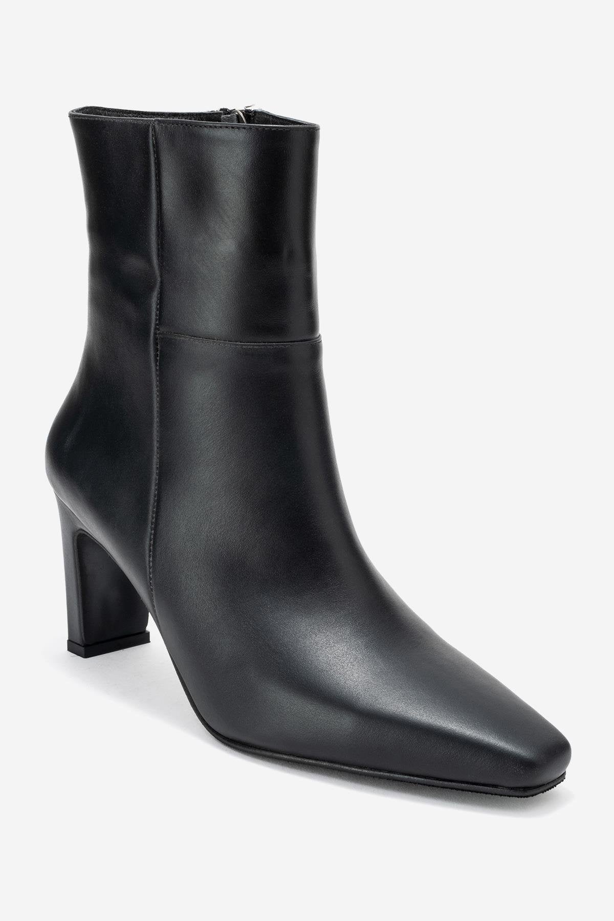 Kyoto - Black Genuine Leather Block Heel Boot – detail view showing leather, black, SimmiUnique
