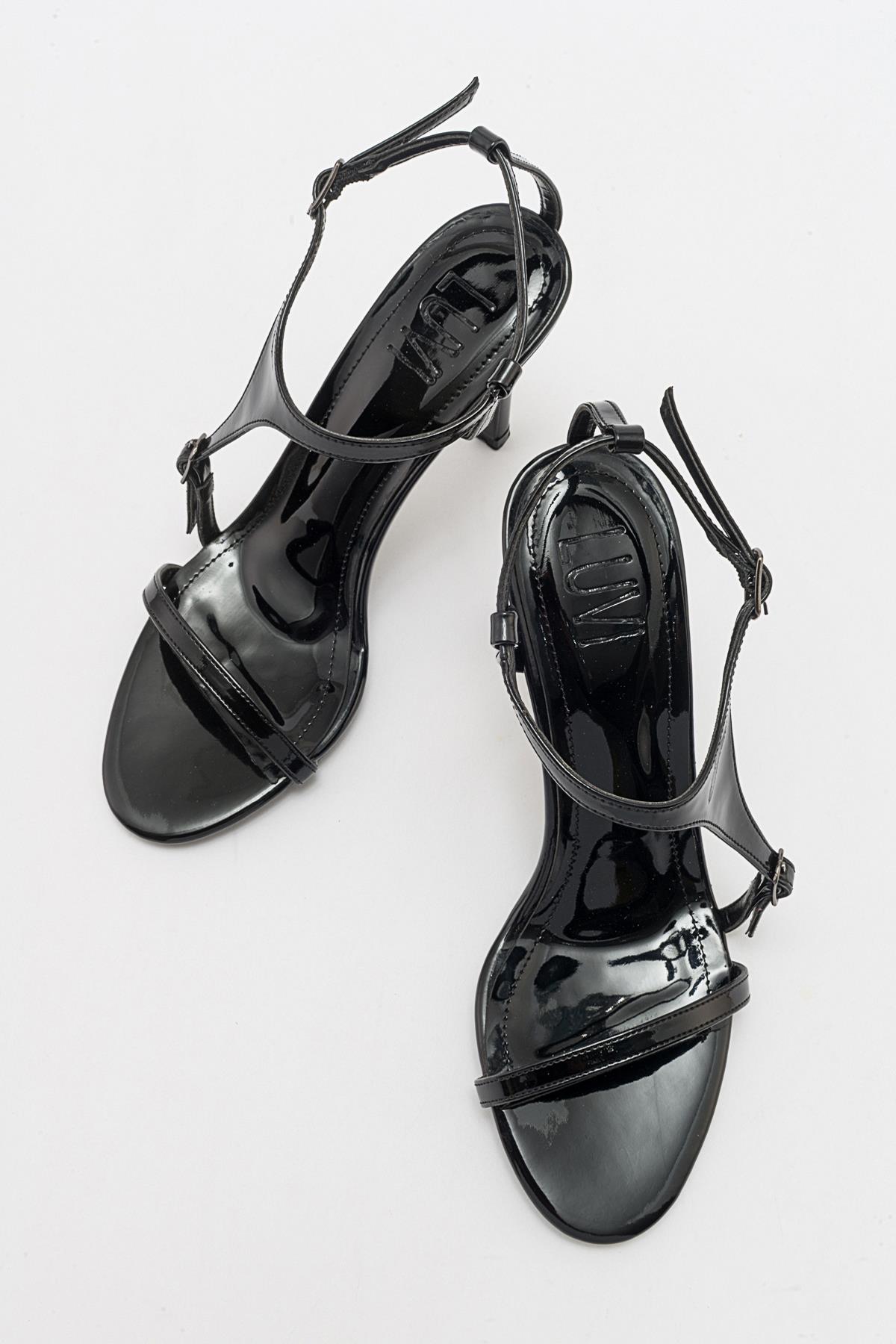 Molde - Black Patent Stiletto Heel Shoe – heel view showing leather, black, SimmiUnique