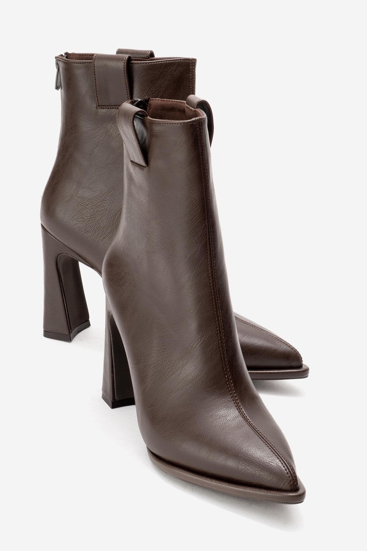AJA - Brown Block Heel Boot – heel view showing leather, SimmiUnique