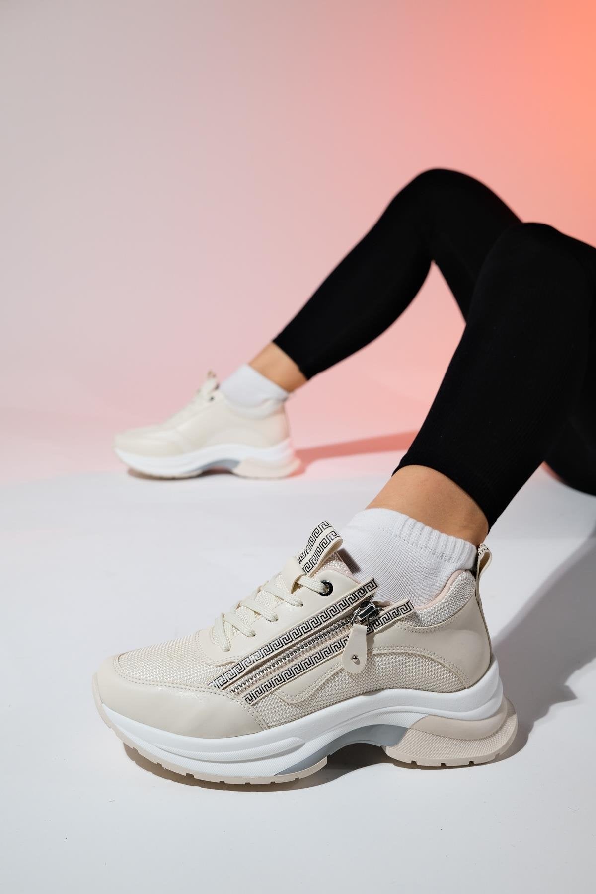 Oude - Ecru Zippered Platform Sneaker – front three-quarter view showing leather, red, SimmiUnique