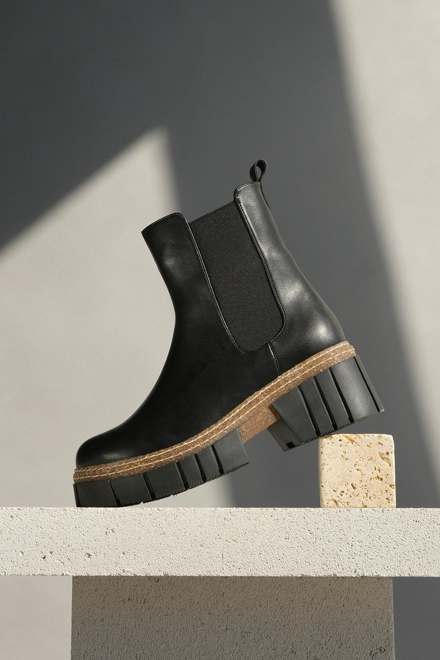 Luz Black Cilt Block Heel Boot