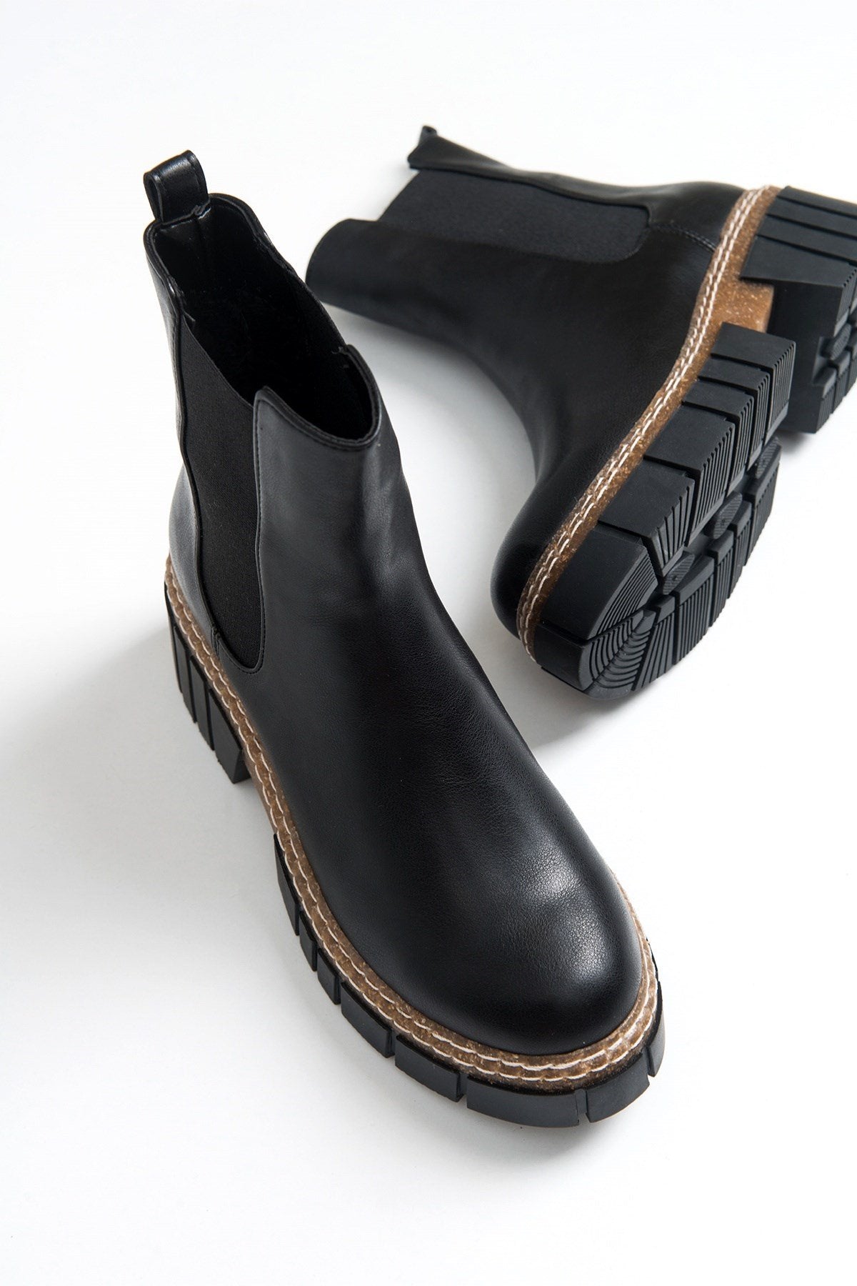 Luz Black Cilt Block Heel Boot – side view showing leather, black, red, SimmiUnique