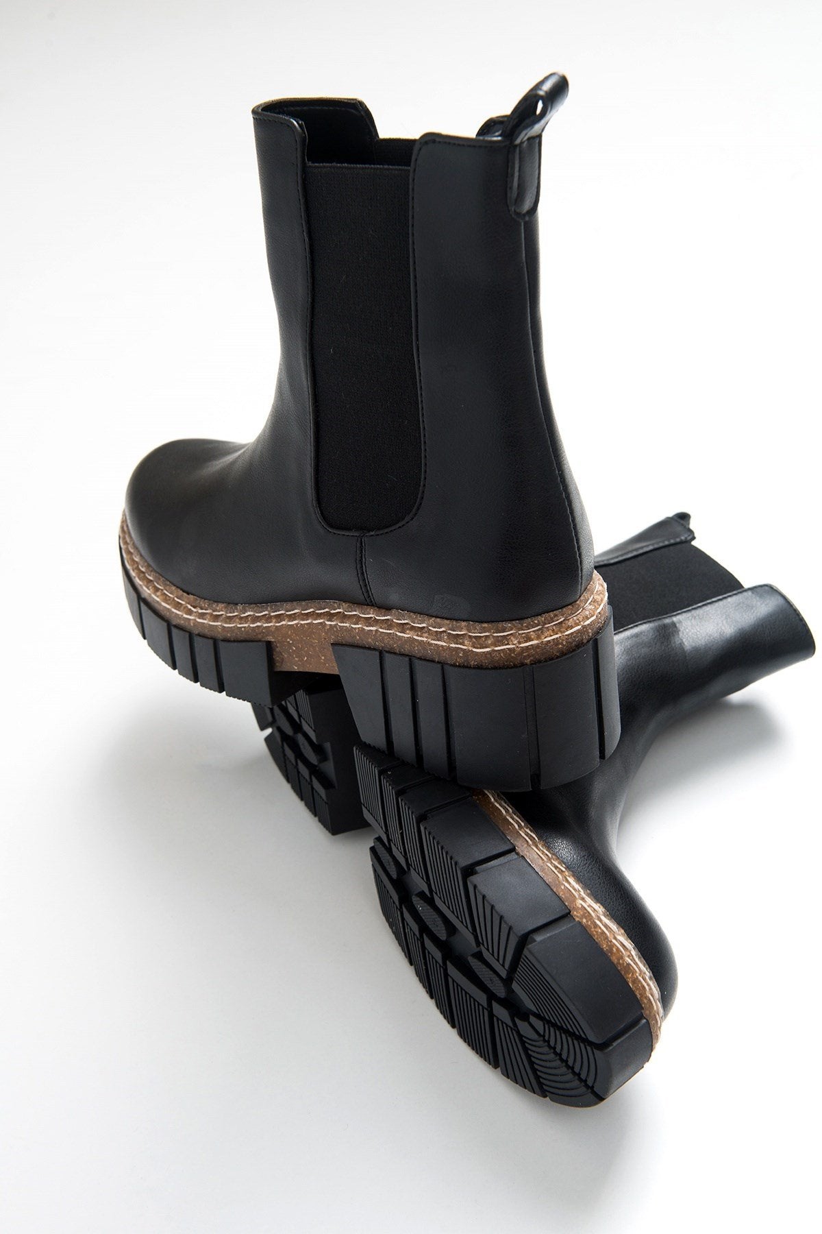 Luz Black Cilt Block Heel Boot – heel view showing leather, black, red, SimmiUnique