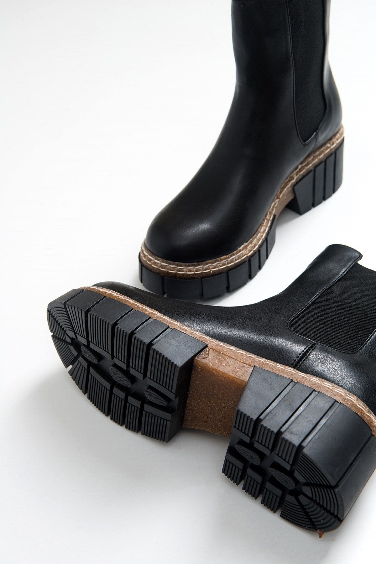 Luz Black Cilt Block Heel Boot – back view showing leather, black, red, SimmiUnique