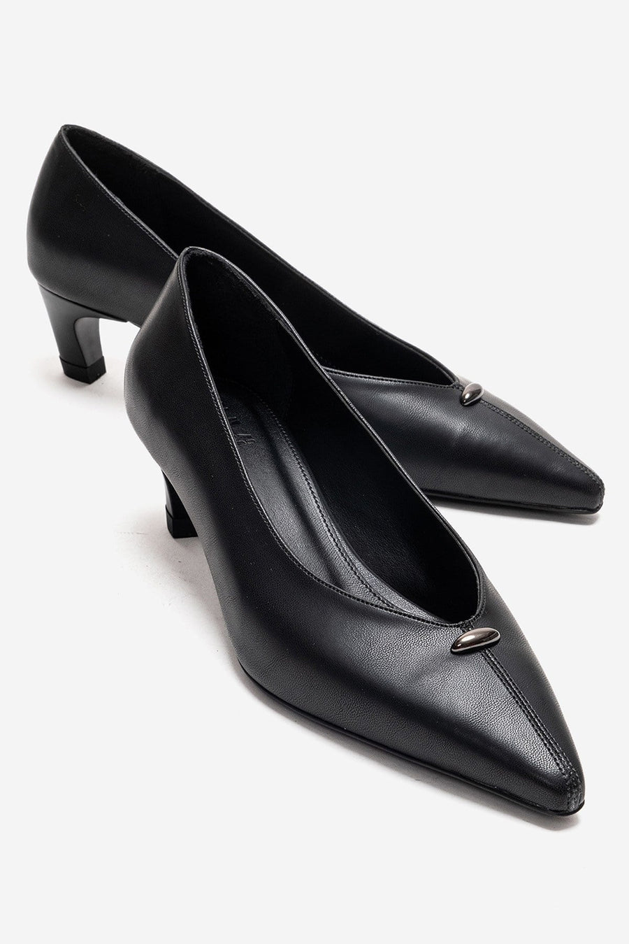 VERSAY - Black Pointed Toe Kitten Heel Pump