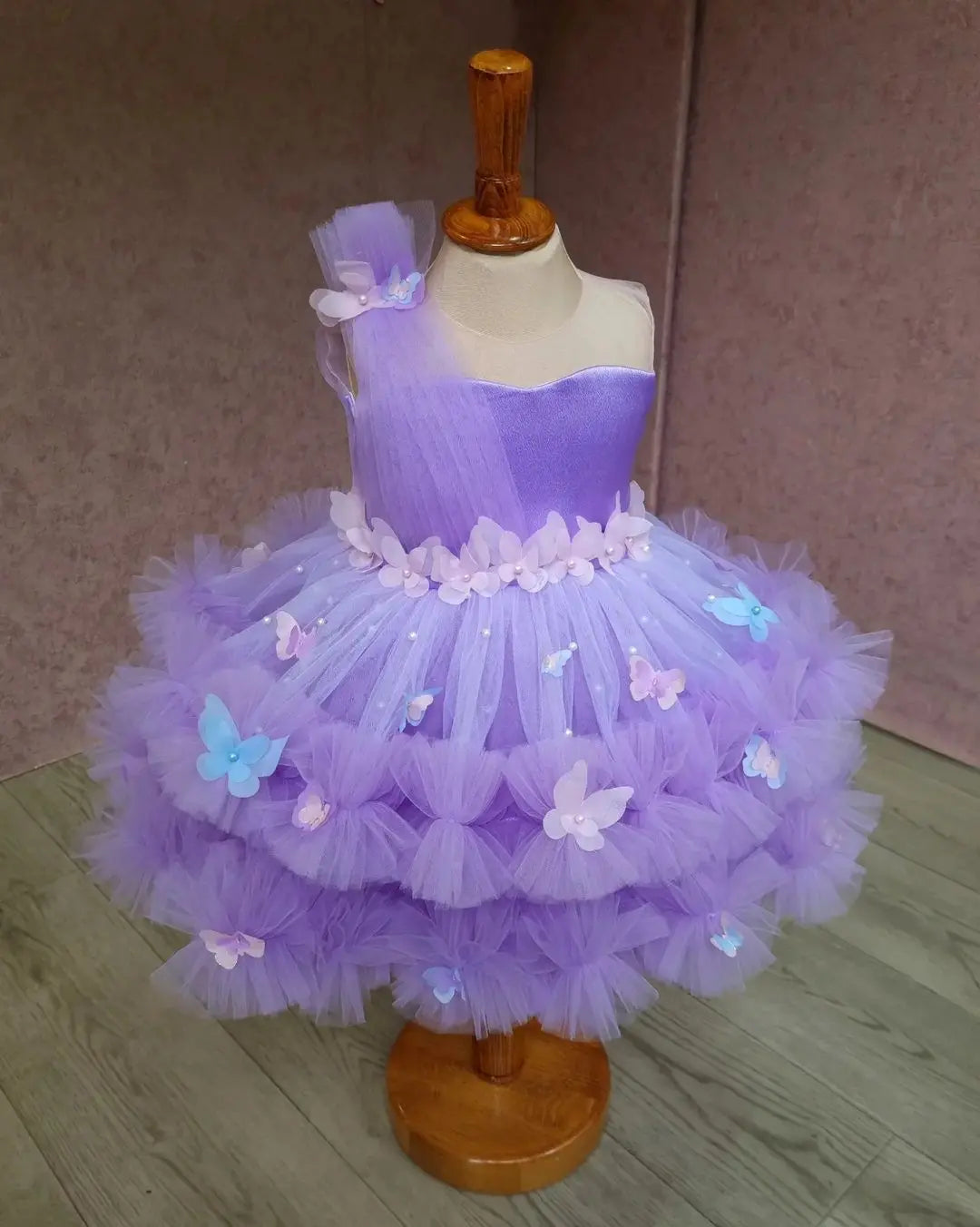 Baby Girl Photo Shoot lilacs for birthdays