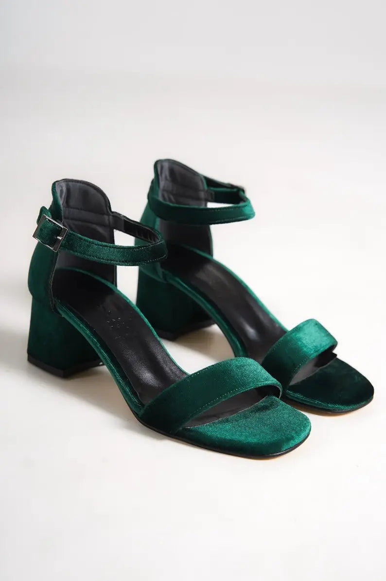 Dark Green Wedding Shoes – close-up