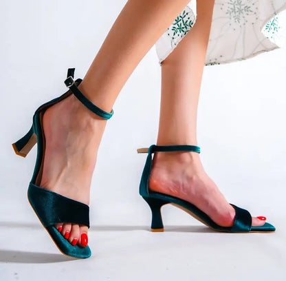 GREEN VELVET ANKLE STRAPS LOW ONE BAND HEELS Sample Product