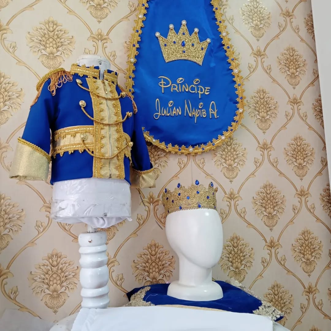 Baby Boy Costume Prince George – close-up