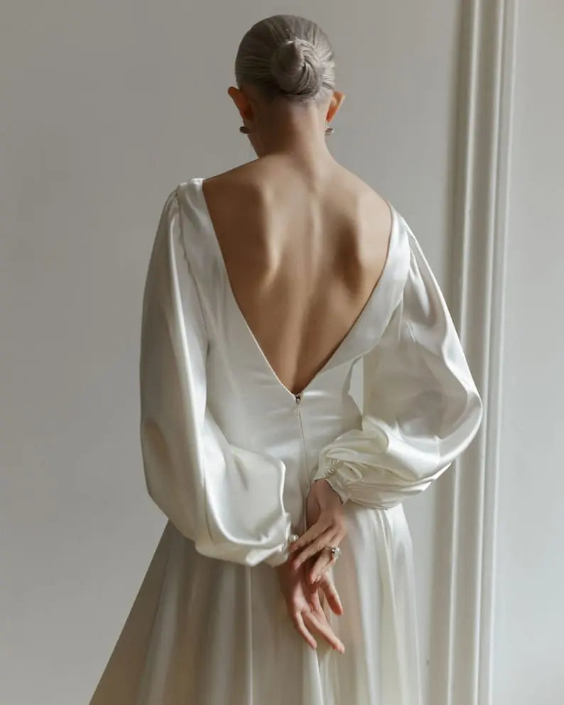 Minimalist wedding dress simmiunique