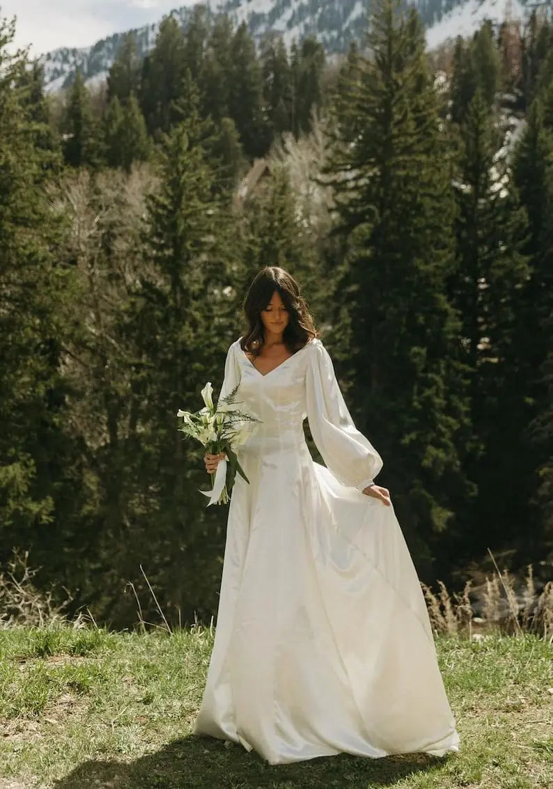 Minimalist wedding dress simmiunique