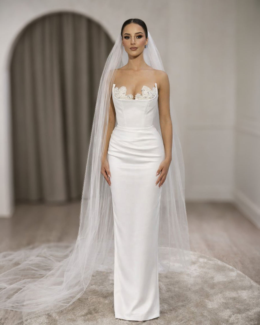 Ivory Lace-Trim Corset Bridal Gown with Straight Column Silhouette