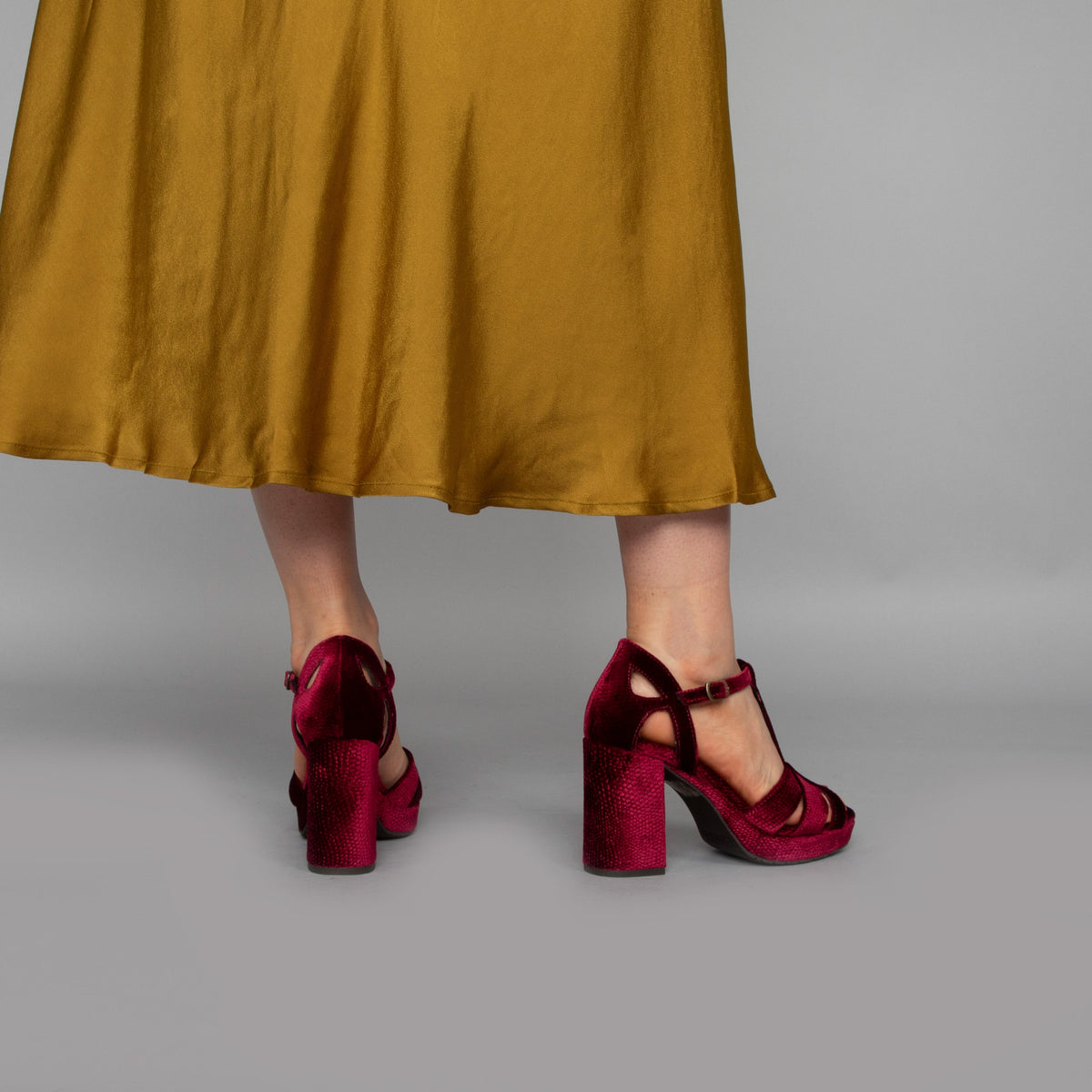 Valerie Velvet Raspberry – photo 9