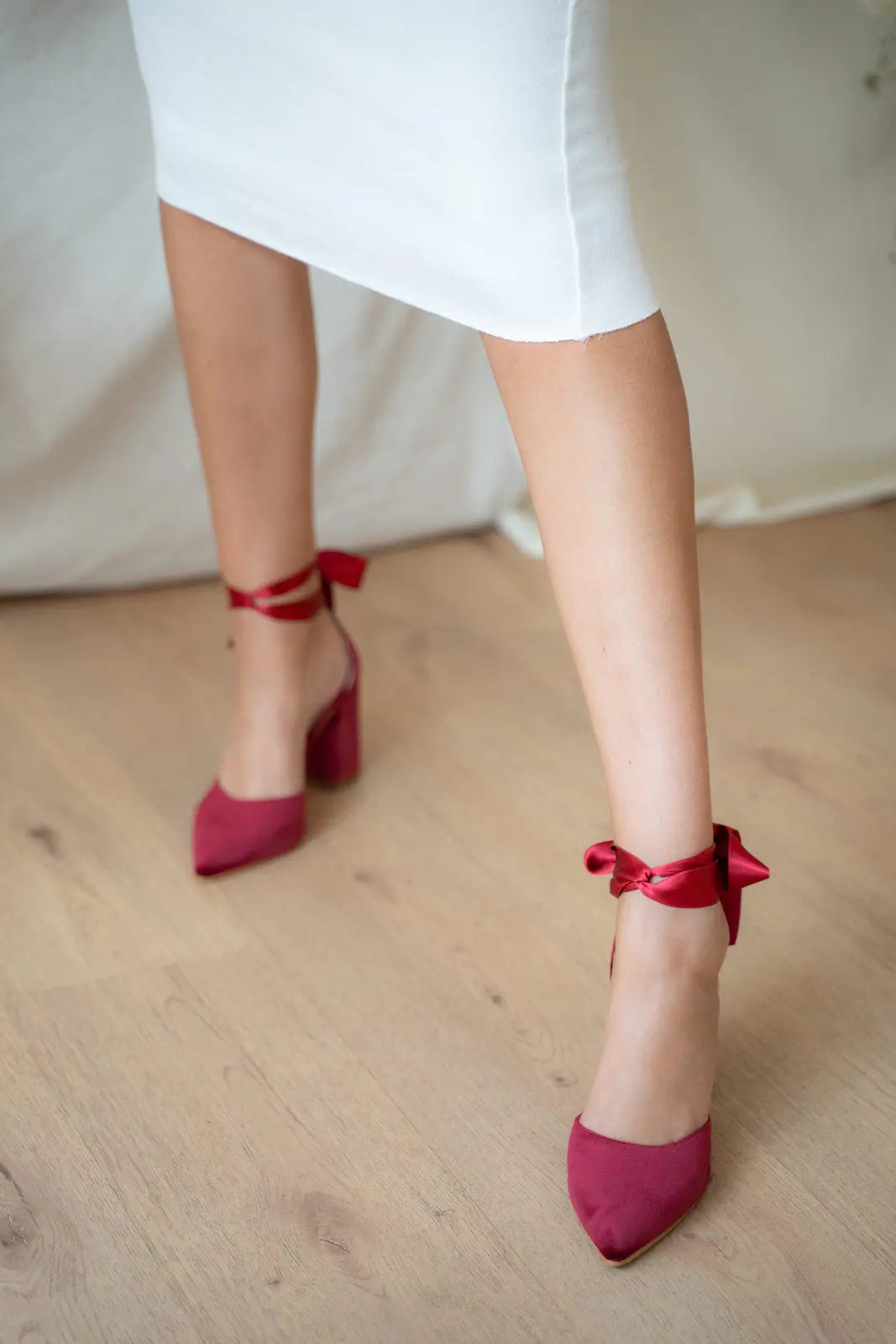 Zapatos De Novia Con Lazada (Red) – detail shot