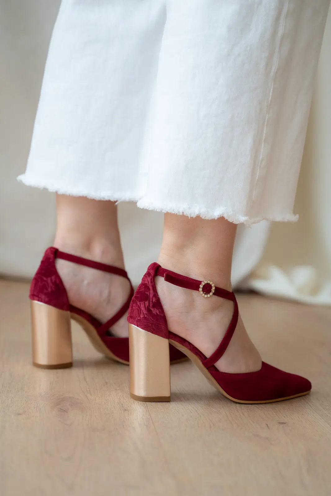 ZAPATOS DE NOVIA CON LAZADA NOA GRANATE BROCADO Sample Product