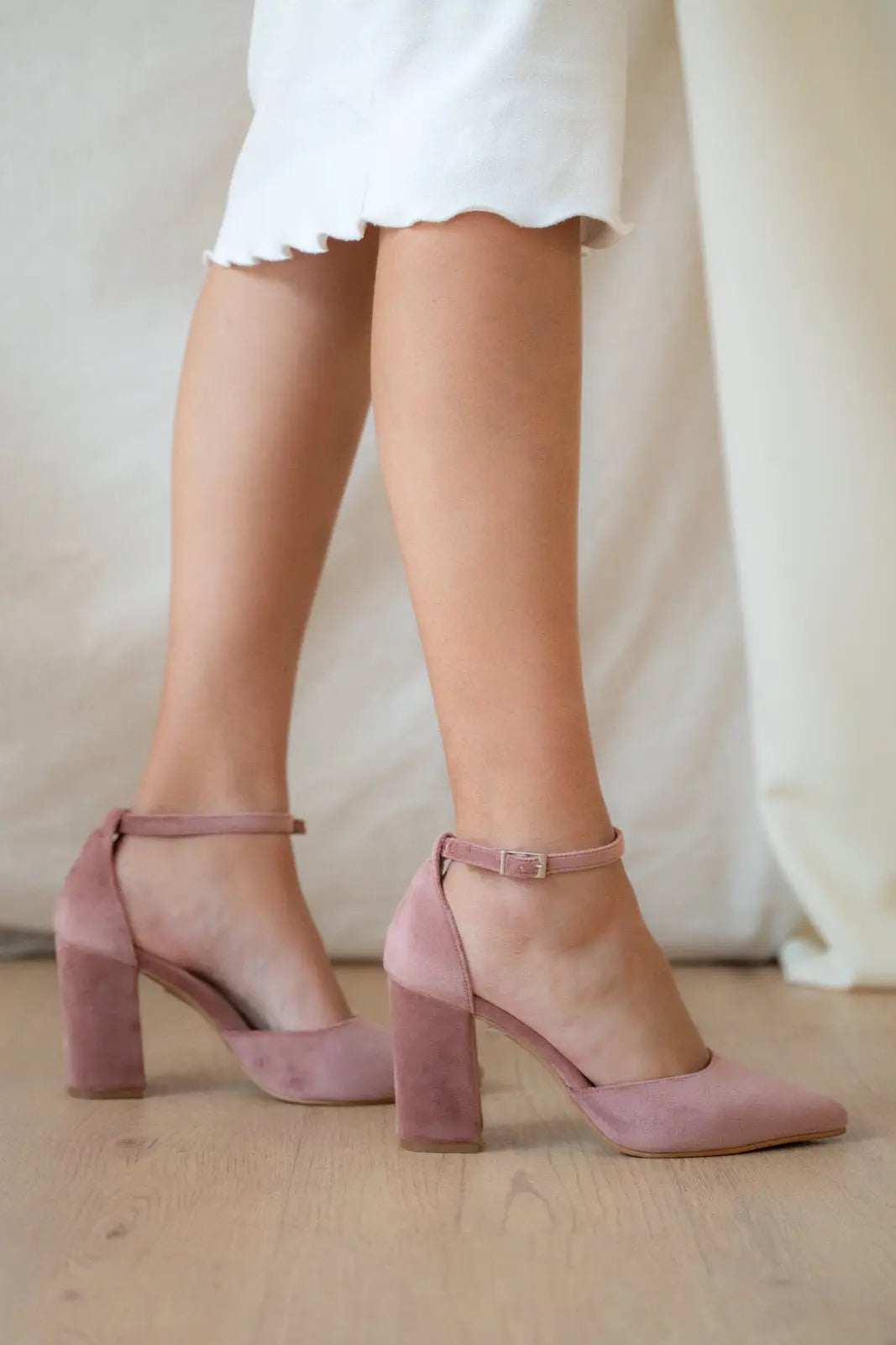 Zapatos De Novia Con Lazada (Pink) – full outfit view