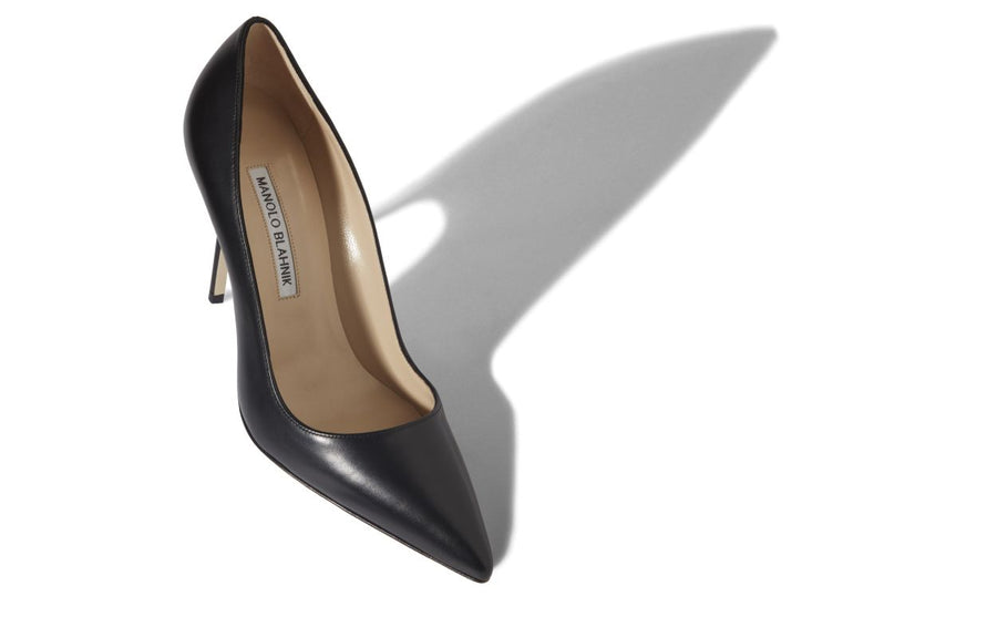 Lucienne Bloom Black Pointed Toe Pumps