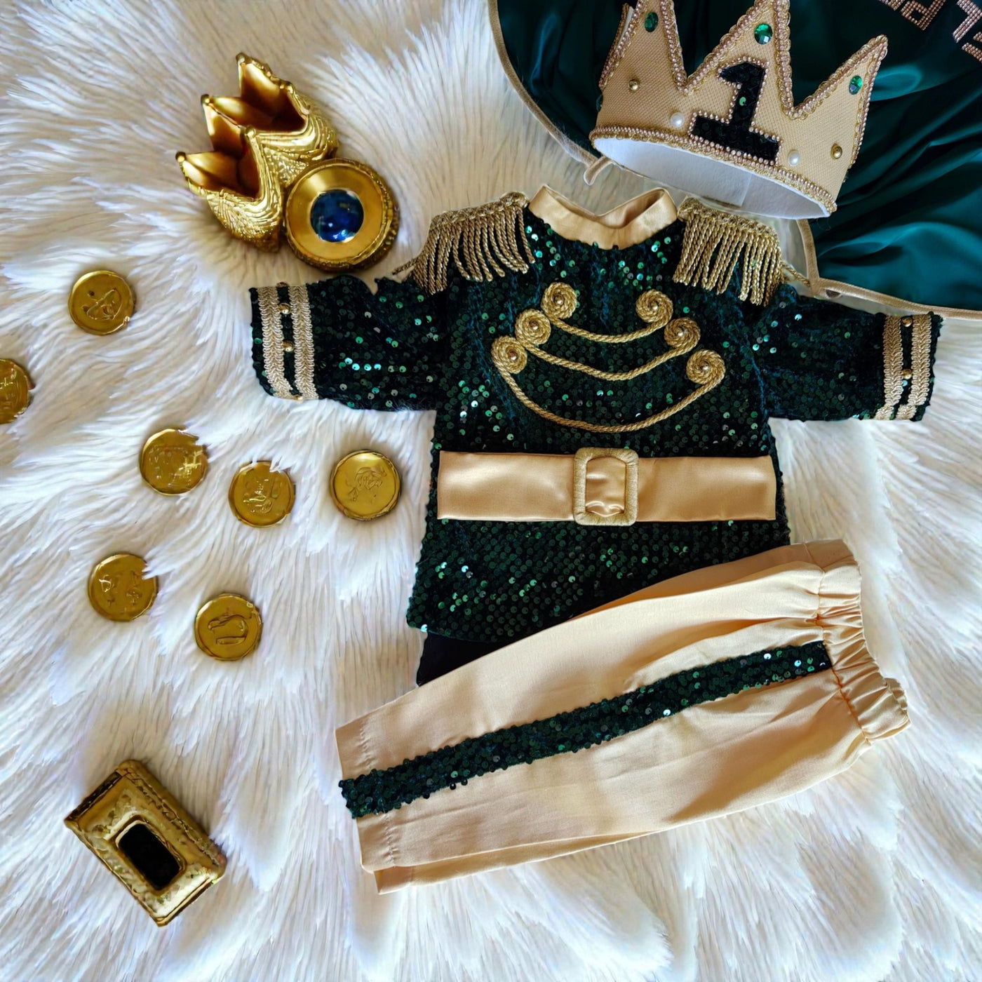 Birthday Green suite – full outfit view