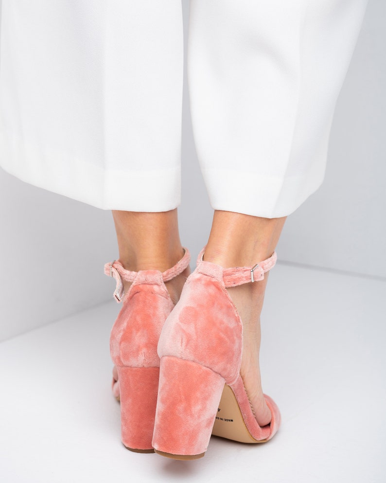 Peach Fuzz Women Heels – detail shot