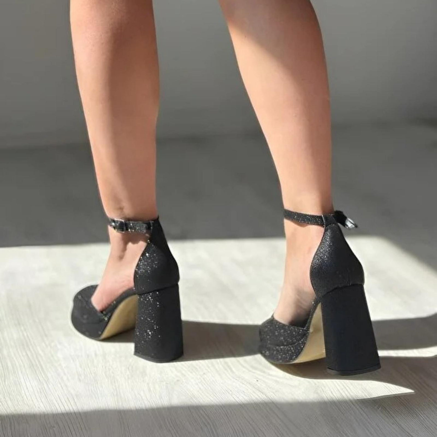 Black Glitter Block Heel Shoes – detail shot