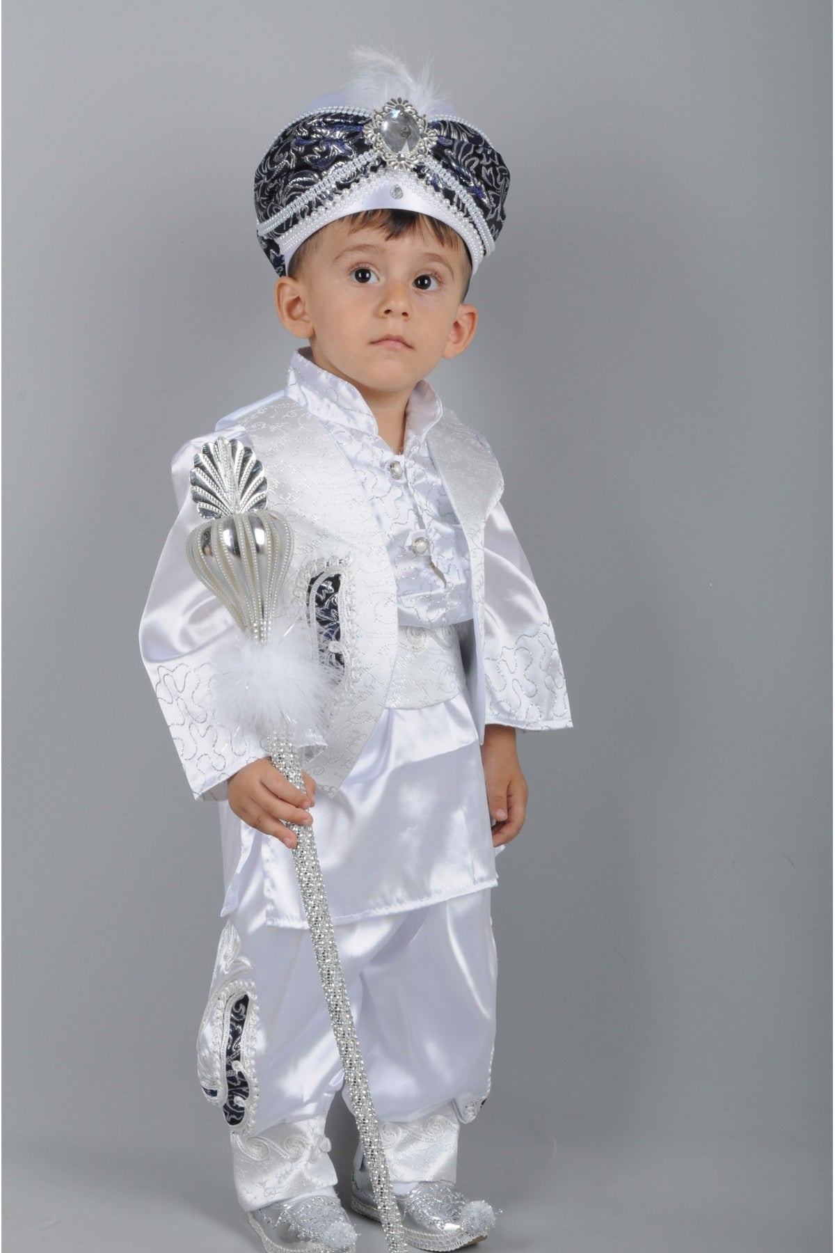 Baby Boy mawlid circumstances – detail shot