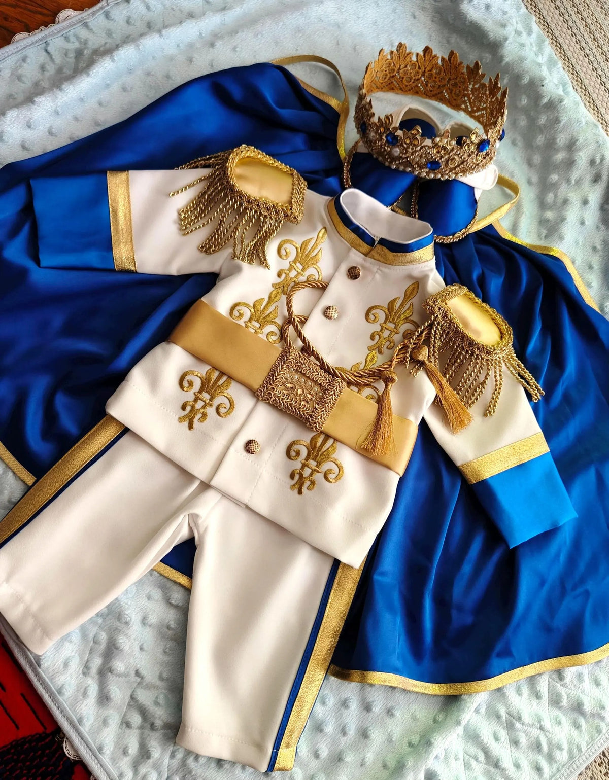 Royal Prince Costume for Boys, Baptism Outfit, First Birthday King Outfit, Custom Cape Set – full outfit view