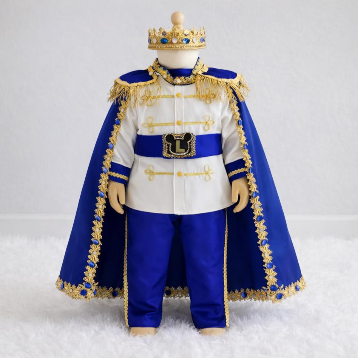 Romantic prince costume – styled look